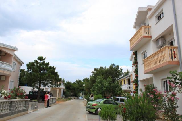 Apartments Nada Vir Exterior photo